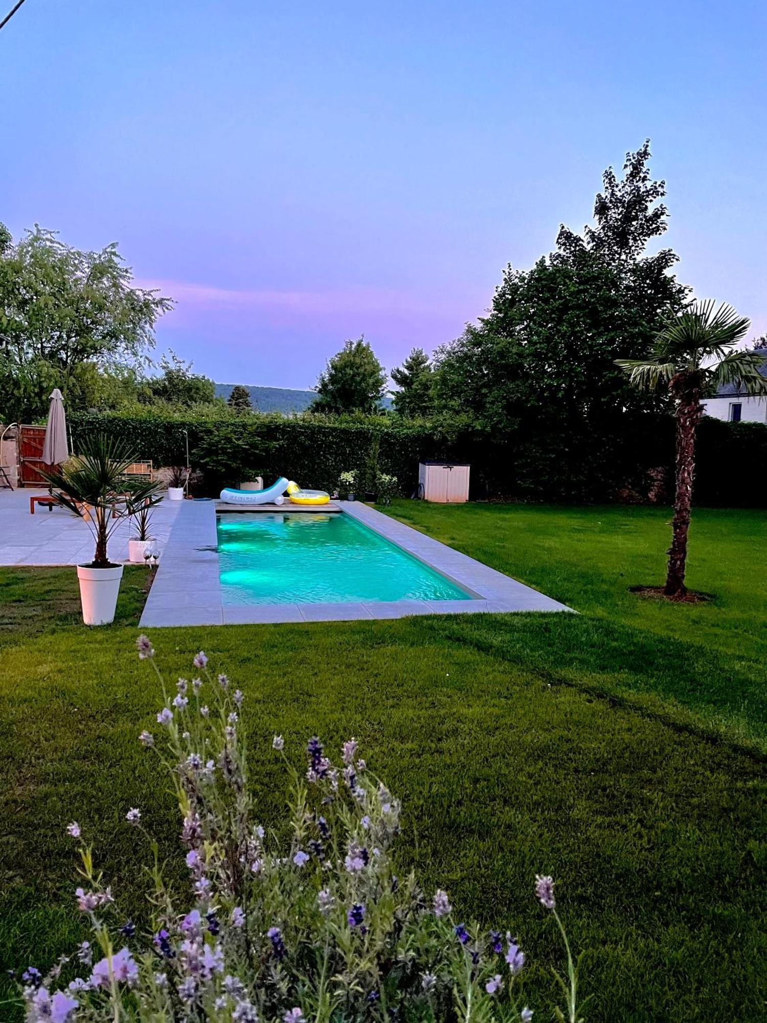 Homestay Villa O Virton Eksteriør billede