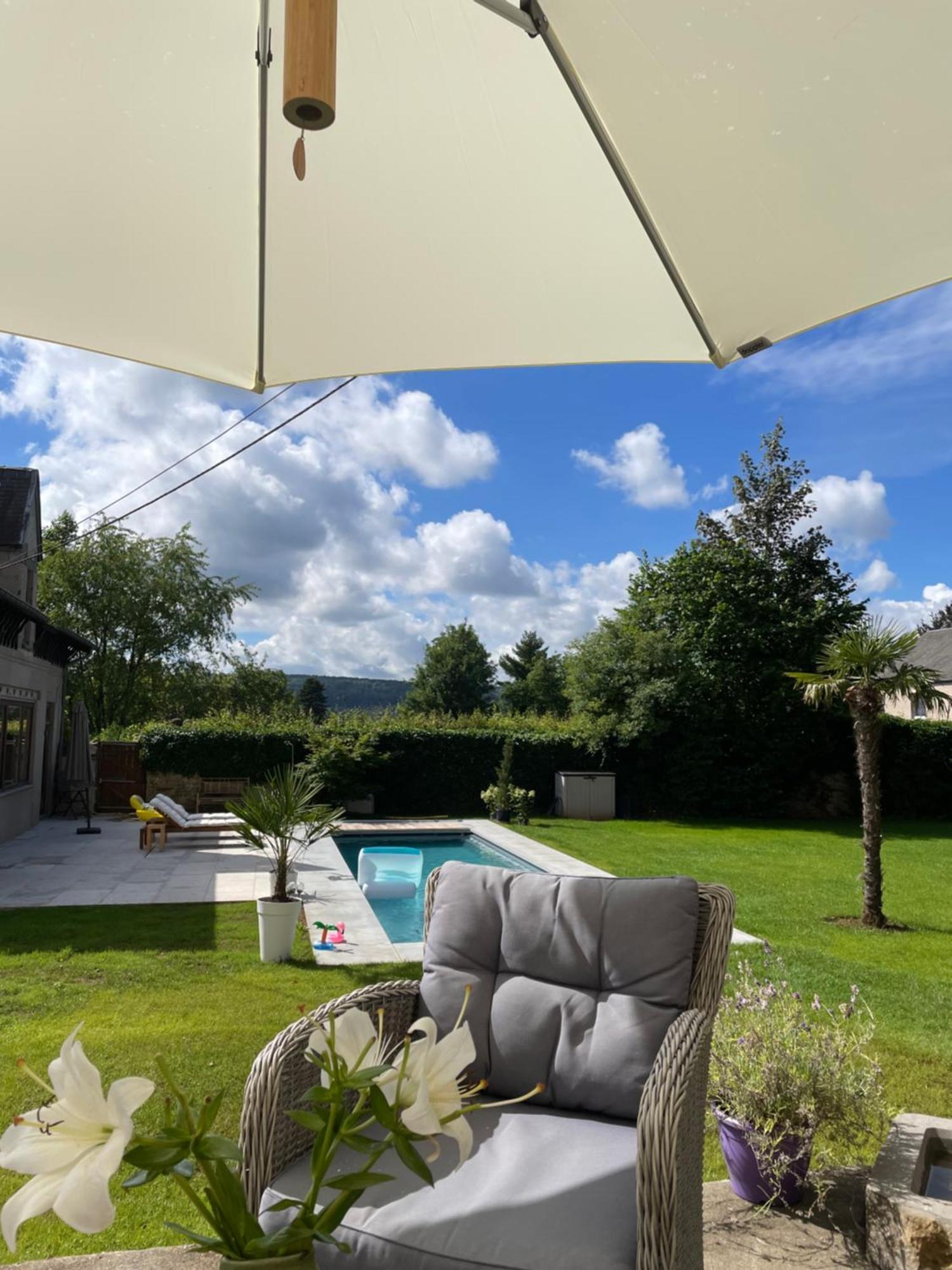 Homestay Villa O Virton Eksteriør billede