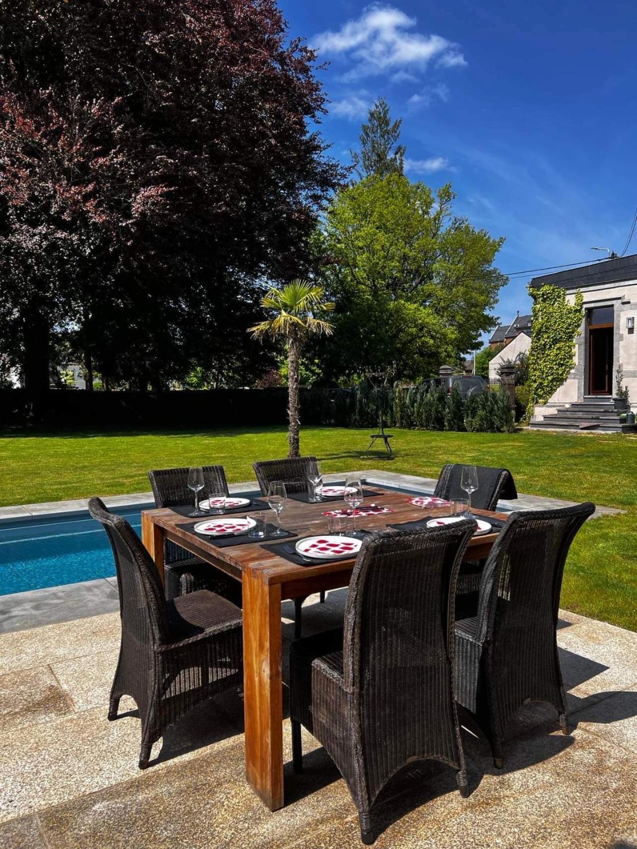 Homestay Villa O Virton Eksteriør billede