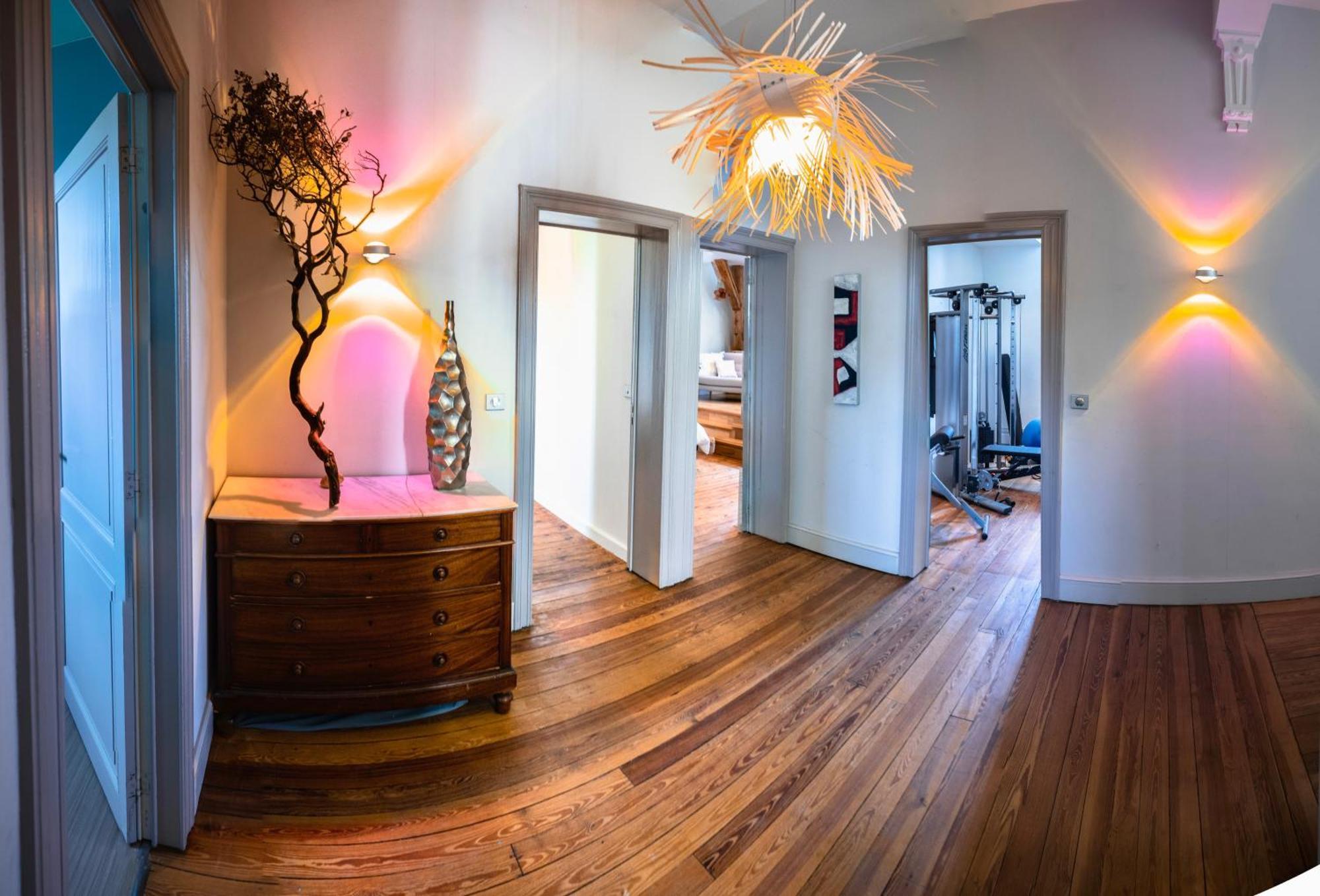 Homestay Villa O Virton Eksteriør billede